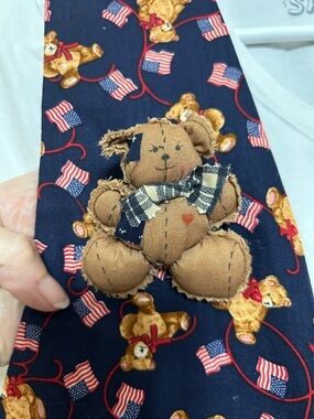 111 Main Teddy Bear American Flag Print Vest Vintage bundle w Tee Shirt and Pin
